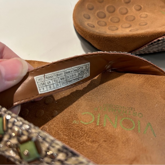 VIONIC Women Florianna Sandal, Sz 8 Cork Beaded Flip Flops - Picture 8 of 8